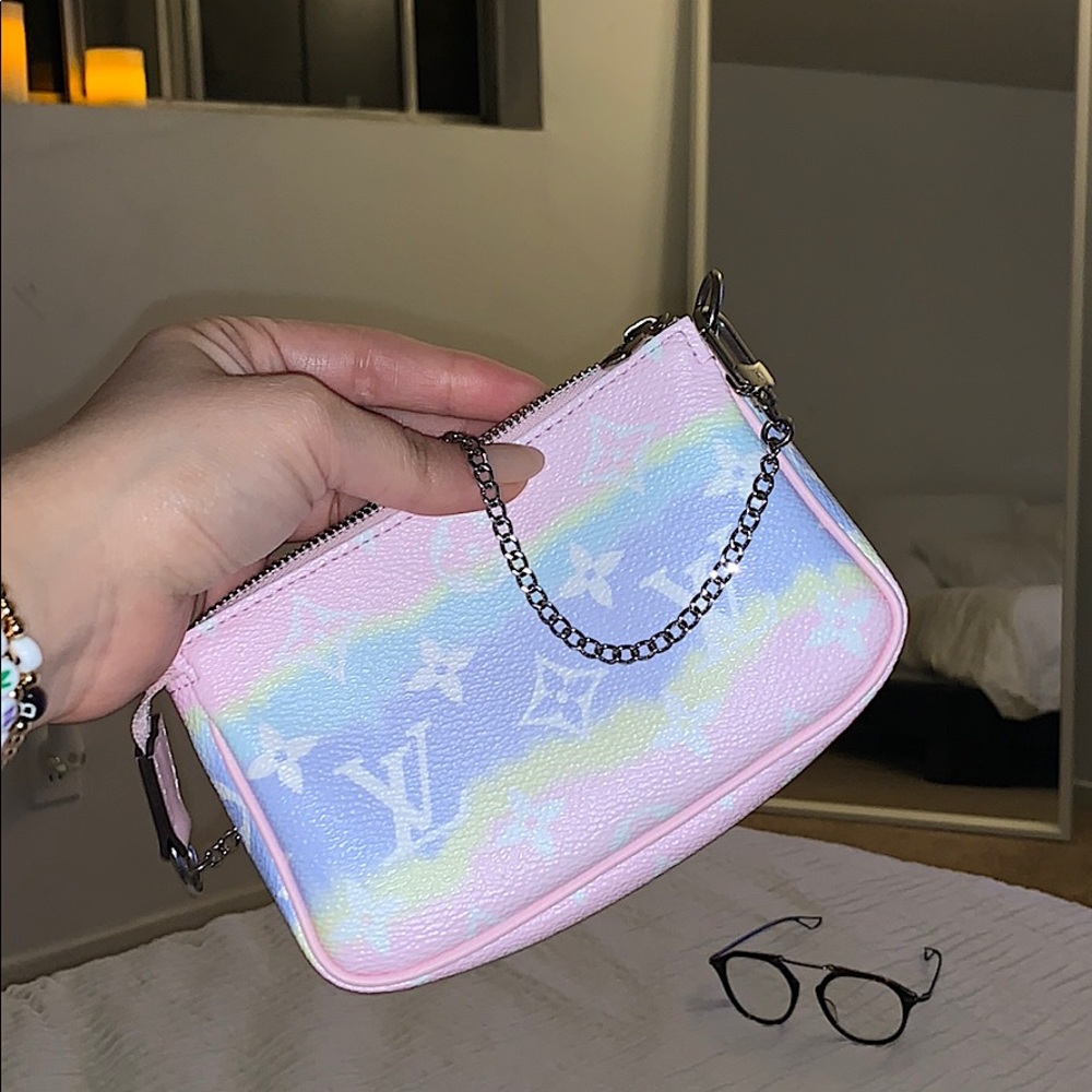 Louis Vuitton Escale Mini Pochette Pastel